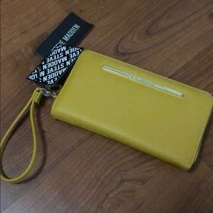 Steve Madden wallet